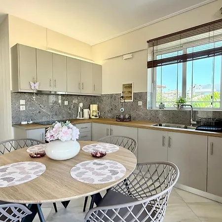 Free Spirit Joy Kalamata